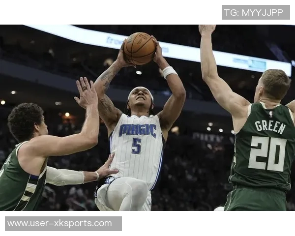 波蒂斯火力全开15投9中斩获22分6篮板2助攻2抢断成为全队得分王